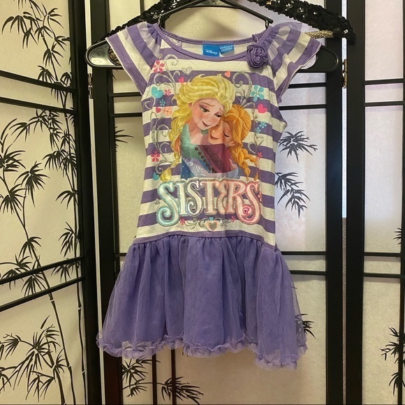 Pajama set and frozen Elsa & Anna dress - Picture 2 of 10